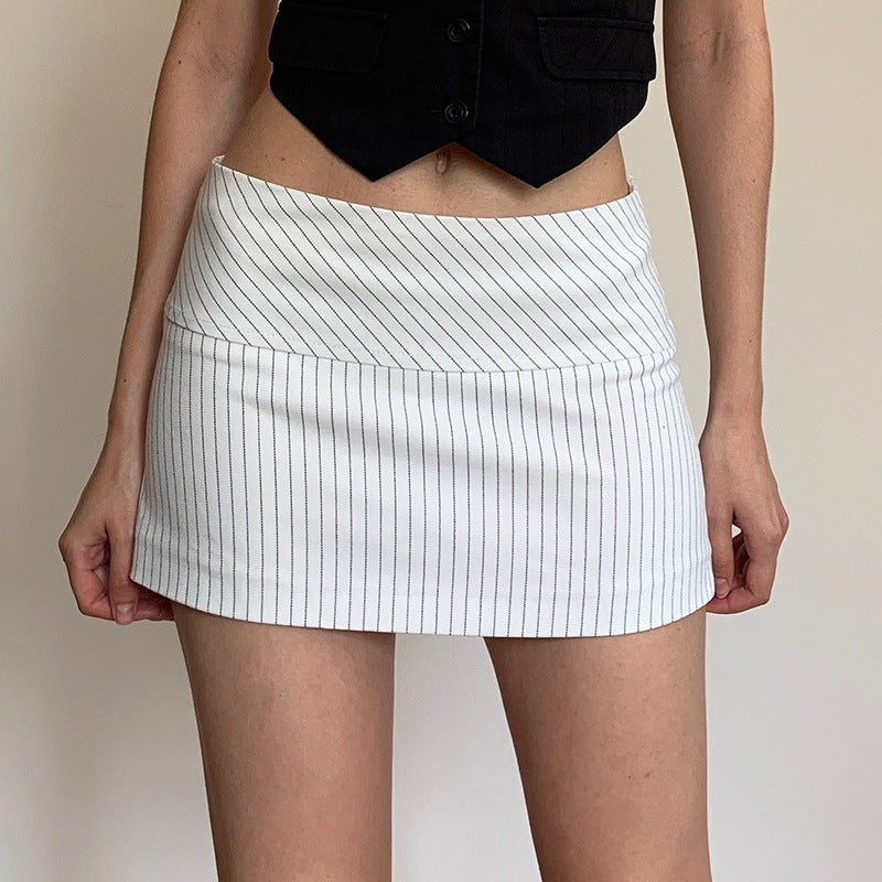 Leg-lengthening Low Waist Short Skirt