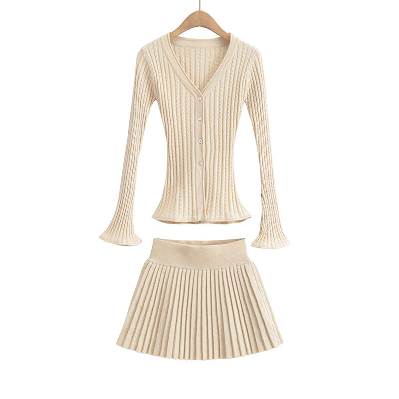 Elastic thread groove V-neck long sleeved knitted cardigan pleated skirt