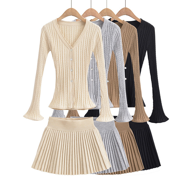 Elastic thread groove V-neck long sleeved knitted cardigan pleated skirt